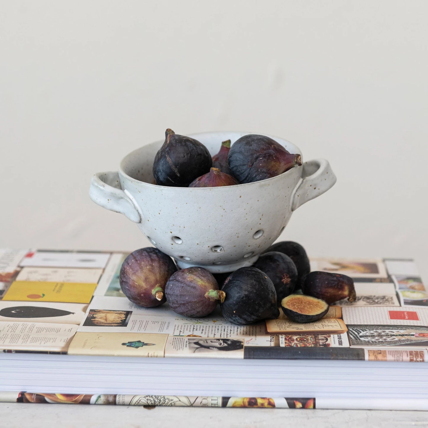 Handled Stoneware Berry Bowl